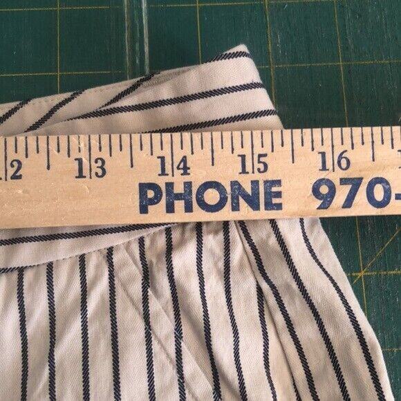 Women's Cabi Sz 6 Striped Tick Tock Crop Pants Stretch Classic Button Zip close - Picture 3 of 6
